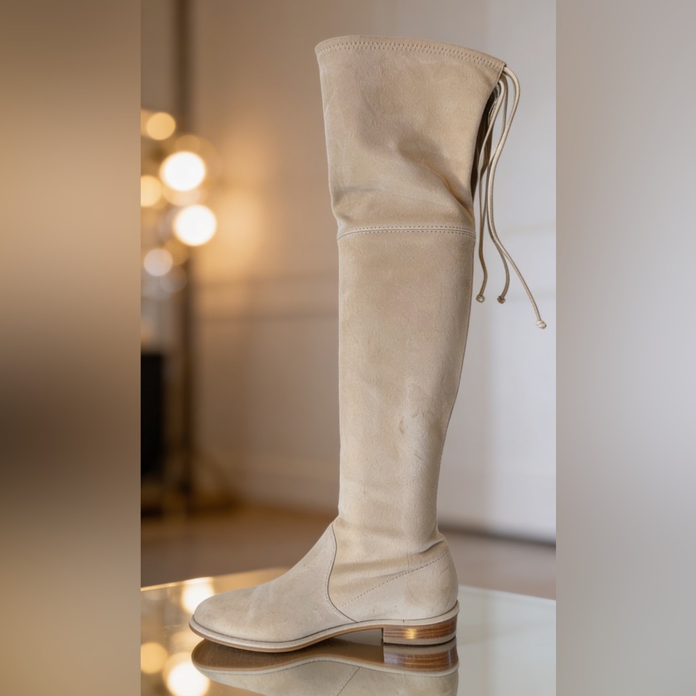 Stuart Weitzman Lowland In Buff